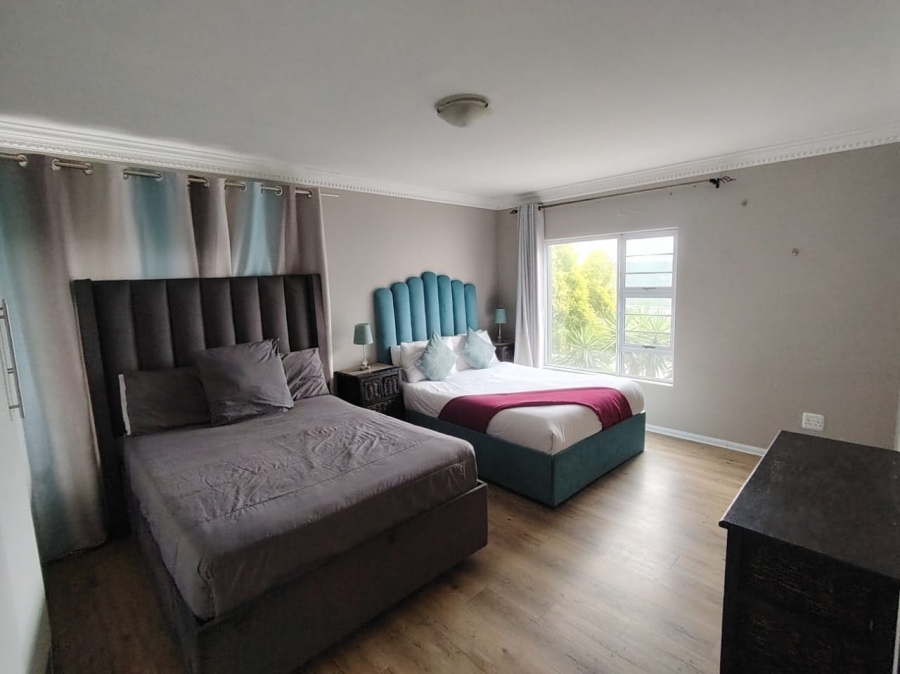 4 Bedroom Property for Sale in Nahoon Valley Park Eastern Cape